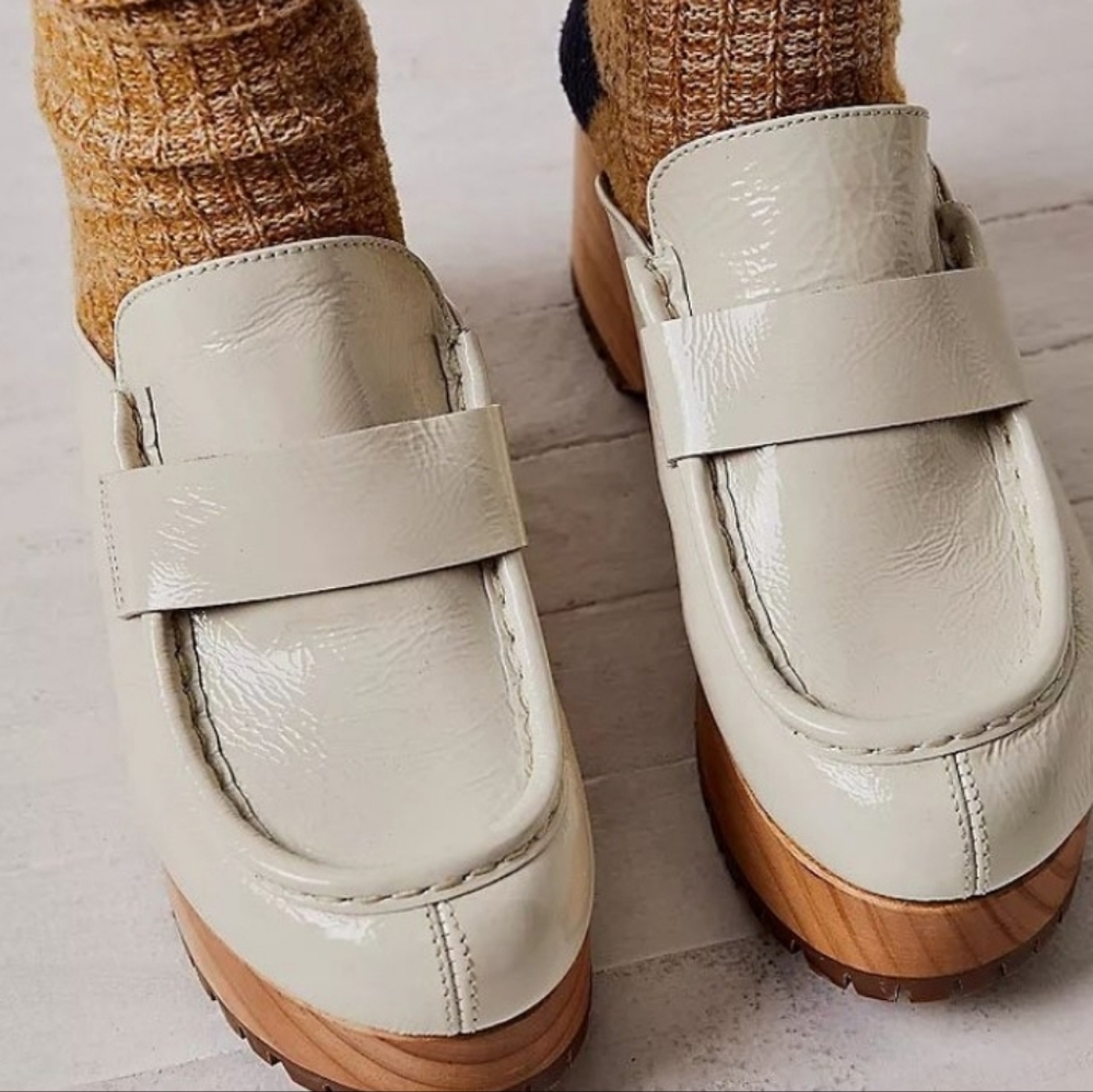 FREE PEOPLE Corbin Loafer Clogs / Bone NIB 36